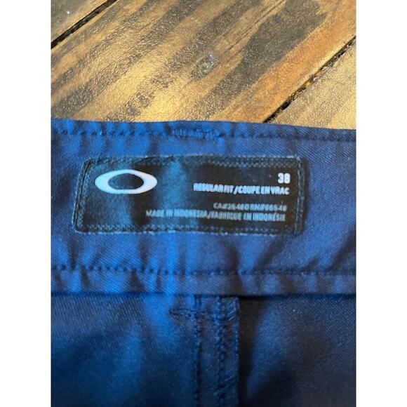Oakley Chino Shorts Mens 38 Blue Flat Front Golf Performance Stretch Preppy Club - Picture 2 of 8